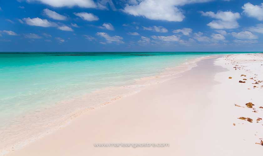 Bahamas, plage sable rose Cat Island